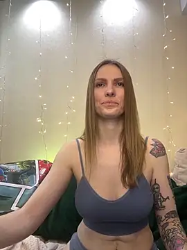 Snapshot of RachelBelI chatting on 02-20-25, 02:18 RachelBelI online show from 02-20-25, 02:18