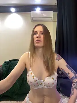 Snapshot of RachelBelI chatting on 03-21-25, 11:23 RachelBelI online show from 03-21-25, 11:23