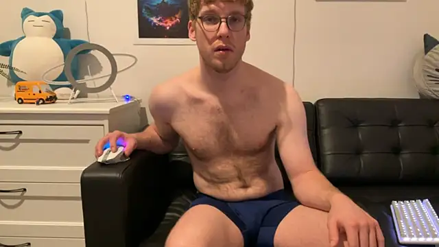 BlueEyedTallGuy94 online show from 12-09-24, 11:45