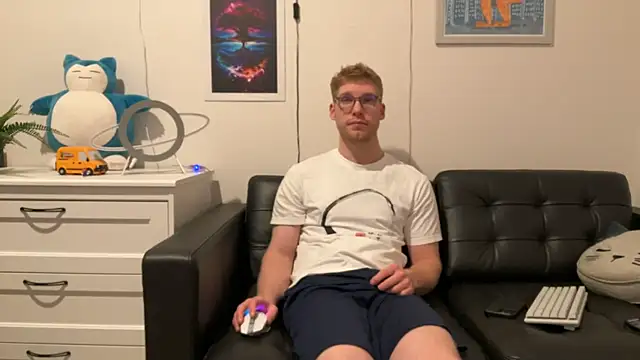 BlueEyedTallGuy94 online show from 12-14-24, 10:50