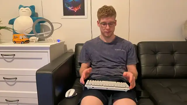 BlueEyedTallGuy94 online show from 12-26-24, 04:10