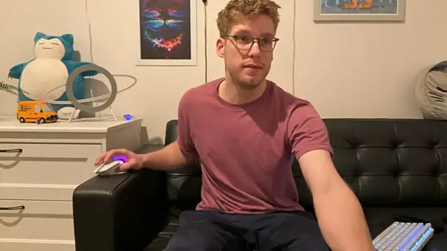 BlueEyedTallGuy94 online show from 01-01-25, 02:41