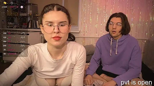 Snapshot of passiondesire_ chatting on 02-08-26, 02:42 passiondesire online show from 02-08-26, 02:42