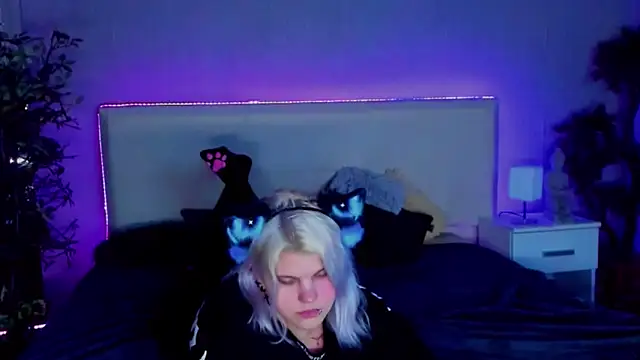 JoannLowe online show from 01-20-25, 11:21