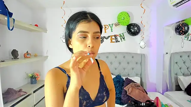 TianaReedd online show from 10-29-25, 12:29