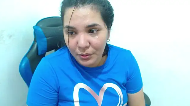 sinay024 online show from 08-07-26, 05:37