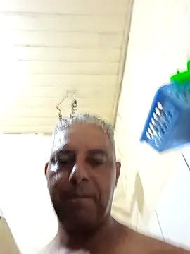 Snapshot of gordonunes chatting on 02-16-26, 02:40 gordonunes online show from 02-16-26, 02:40