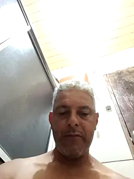 Snapshot of gordonunes chatting on 02-20-26, 06:26 gordonunes online show from 02-20-26, 06:26