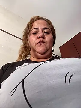 Snapshot of nathylovexx chatting on 01-13-25, 08:48 nathylovexx online show from 01-13-25, 08:48