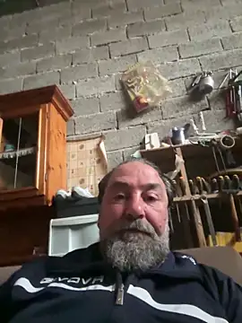 Snapshot of ros217 chatting on 03-07-26, 11:29 ros217 online show from 03-07-26, 11:29