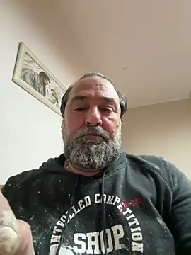 Snapshot of ros217 chatting on 03-12-26, 09:32 ros217 online show from 03-12-26, 09:32