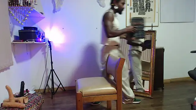 Siriss boyrag online show from 09-19-25, 12:34