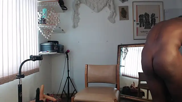 Siriss boyrag online show from 09-19-25, 01:56