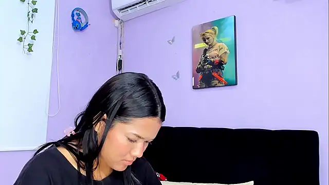 Snapshot of sara_mendez2 chatting on 12-21-24, 02:19 sara mendez2 online show from 12-21-24, 02:19