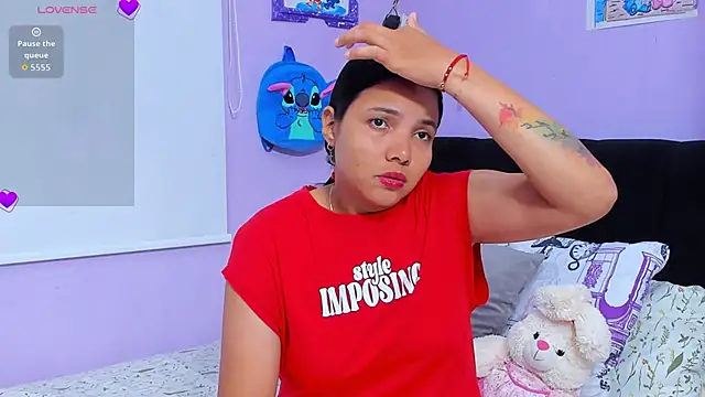 Snapshot of sara_mendez2 chatting on 10-11-25, 11:03 sara mendez2 online show from 10-11-25, 11:03