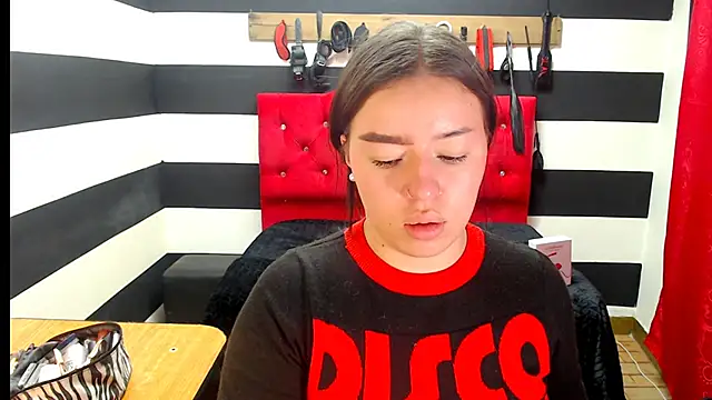 Marian Ran online show from 12-21-24, 02:09