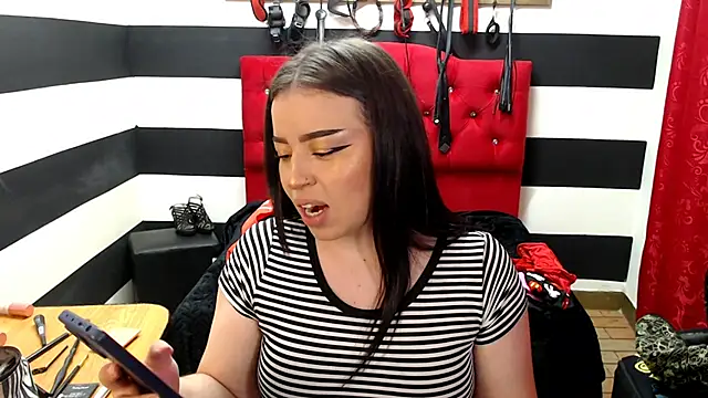 Marian Ran online show from 02-10-25, 03:03