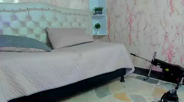 Snapshot of VICTORIA_HOUSTON chatting on 03-10-25, 11:06 VICTORIA HOUSTON online show from 03-10-25, 11:06