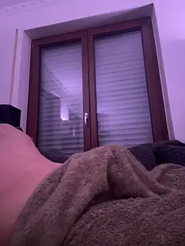 Snapshot of Zitus888 chatting on 10-09-25, 05:00 Zitus888 online show from 10-09-25, 05:00