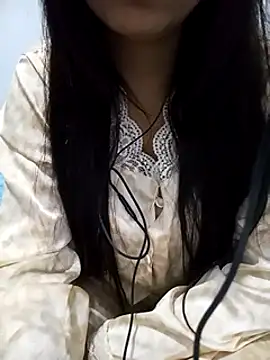 Snapshot of Liyan- chatting on 01-25-25, 12:06 Liyan- online show from 01-25-25, 12:06