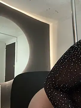 Snapshot of Emma_Lombardi chatting on 01-08-25, 01:31 Emma Lombardi online show from 01-08-25, 01:31