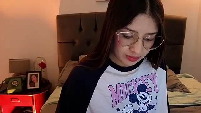 Snapshot of Emma_Lombardi chatting on 10-18-25, 11:55 Emma Lombardi online show from 10-18-25, 11:55