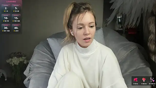 foxy blond online show from 03-14-25, 09:35