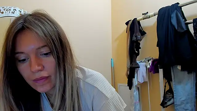 foxy blond online show from 11-04-25, 12:26