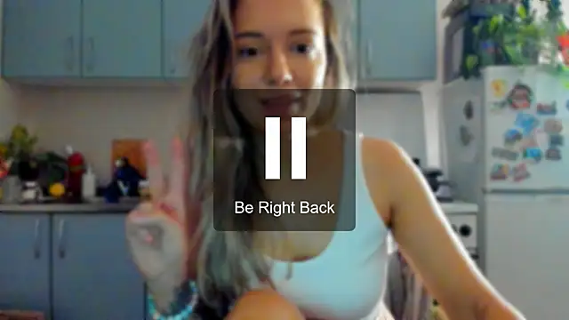 foxy blond online show from 11-08-25, 12:44