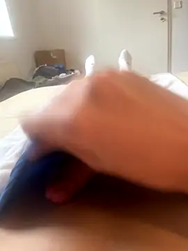 Nio-5 online show from 10-20-25, 03:23