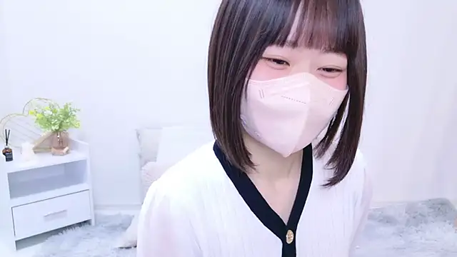 Snapshot of Im_Yu-na chatting on 02-10-25, 02:26 Im Yu-na online show from 02-10-25, 02:26