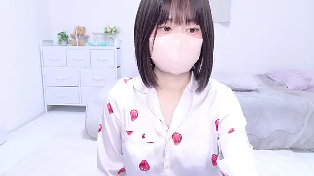 Snapshot of Im_Yu-na chatting on 03-08-25, 09:29 Im Yu-na online show from 03-08-25, 09:29