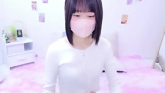 Im Yu-na online show from 03-23-26, 01:15