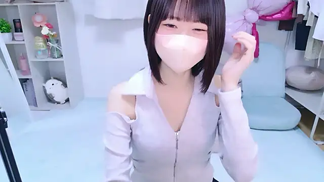 Im Yu-na online show from 05-02-26, 02:22