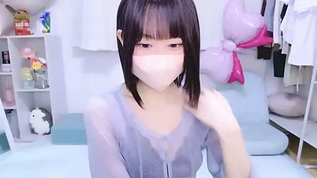 Im Yu-na online show from 05-07-26, 02:22
