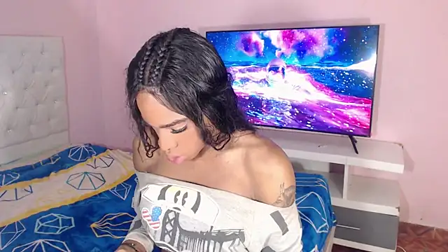 DannaDocell online show from 02-10-25, 02:30