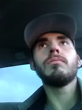 Snapshot of kevinsito1 chatting on 04-01-26, 01:41 kevinsito1 online show from 04-01-26, 01:41