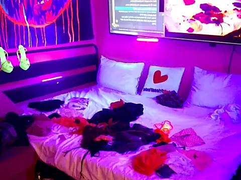 KRYZTALYNXXX online show from 04-04-26, 05:10