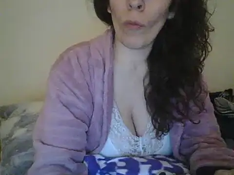 Snapshot of hairygirl80 chatting on 01-20-25, 09:53 hairygirl80 online show from 01-20-25, 09:53