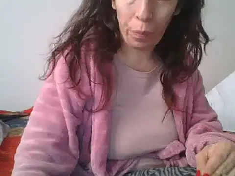 Snapshot of hairygirl80 chatting on 02-10-25, 09:14 hairygirl80 online show from 02-10-25, 09:14