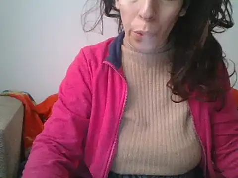 Snapshot of hairygirl80 chatting on 02-18-25, 08:49 hairygirl80 online show from 02-18-25, 08:49