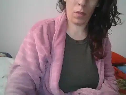 Snapshot of hairygirl80 chatting on 02-24-25, 08:49 hairygirl80 online show from 02-24-25, 08:49