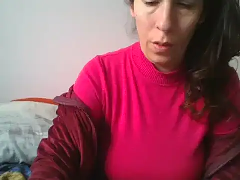 Snapshot of hairygirl80 chatting on 03-06-25, 08:41 hairygirl80 online show from 03-06-25, 08:41
