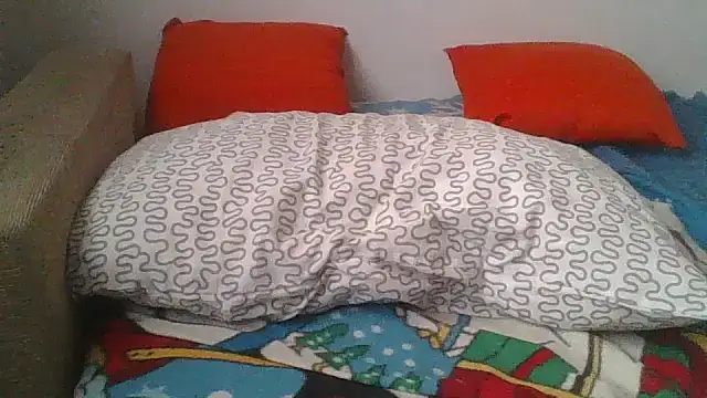 Snapshot of hairygirl80 chatting on 02-17-26, 09:50 hairygirl80 online show from 02-17-26, 09:50