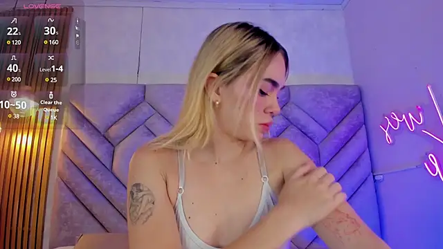 Lucy Vega online show from 12-18-24, 12:07