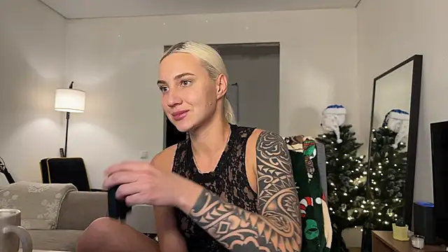 AnneBall online show from 01-06-26, 07:17