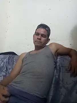 Snapshot of manuelmen211 chatting on 09-10-25, 01:27 manuelmen211 online show from 09-10-25, 01:27