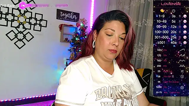 Snapshot of Scarlette_thoms chatting on 12-18-24, 03:47 Scarlette thoms online show from 12-18-24, 03:47