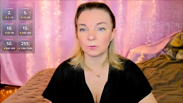 Regina  blue online show from 01-23-25, 01:35