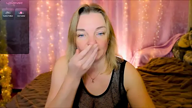 Regina  blue online show from 01-24-25, 06:56